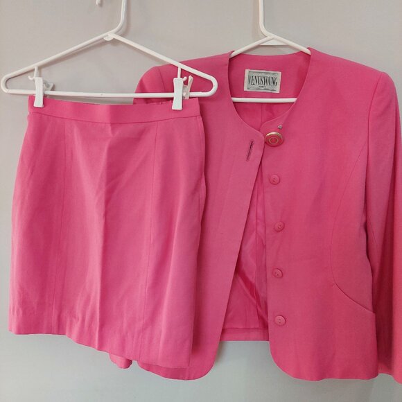 Pink 100% Wool Skirt and Blazer Set (Size US 4/Japan 9) - Picture 1 of 11